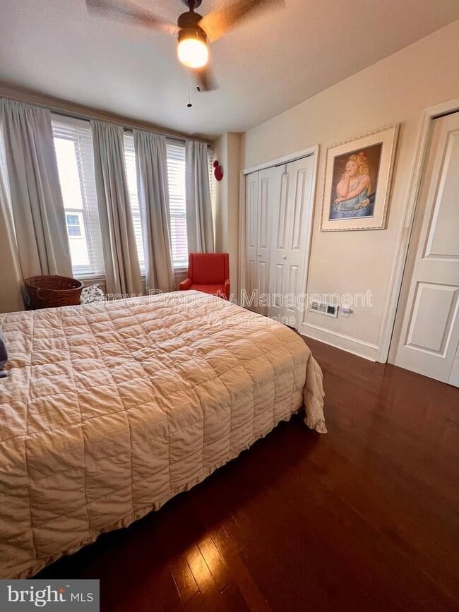 Building Photo - 2441 S Philip St