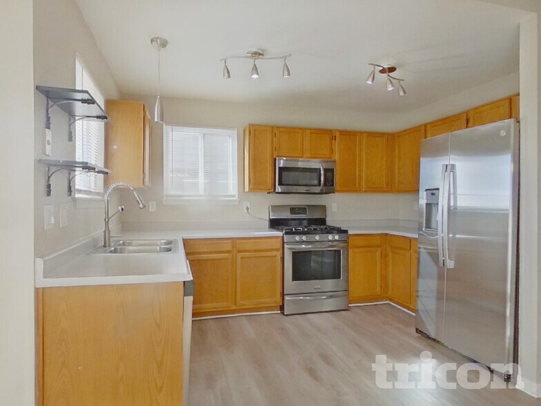 Building Photo - 1800 Granby Ct