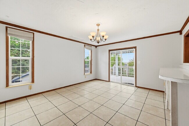 Building Photo - $2,145.95 with $300 off the first month's rent, 4 Beds - 2 Bath, Single Family Home in Colorado S...