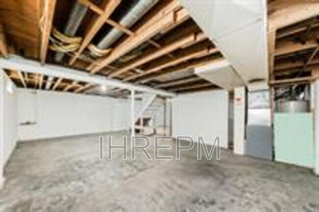 Building Photo - 4806 Funston Ct