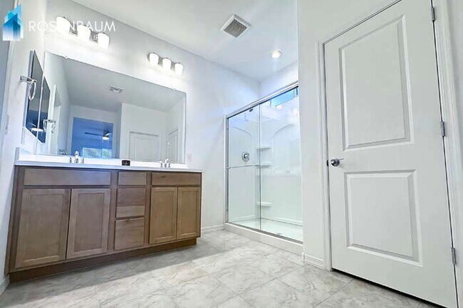 Building Photo - 3903 101st Dr