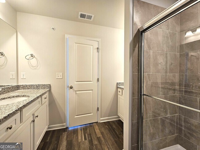 Building Photo - 338 Lanier Cir