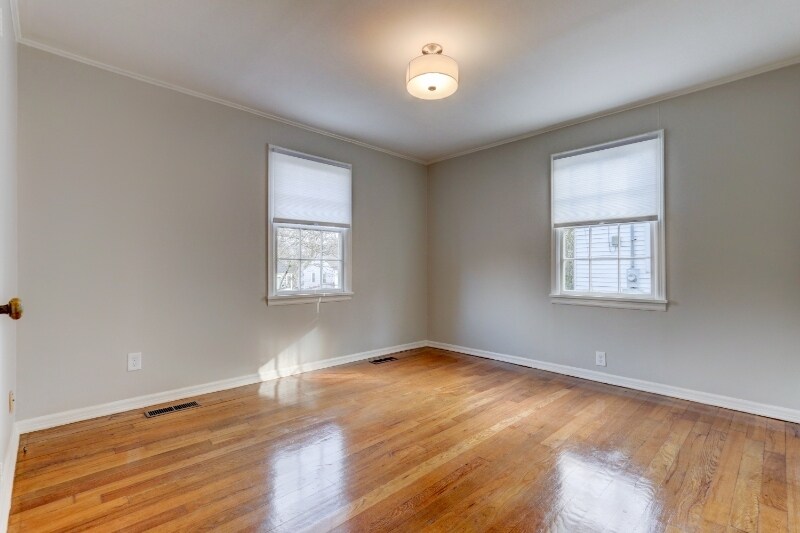 Building Photo - 1036 Ashwood Pl NE