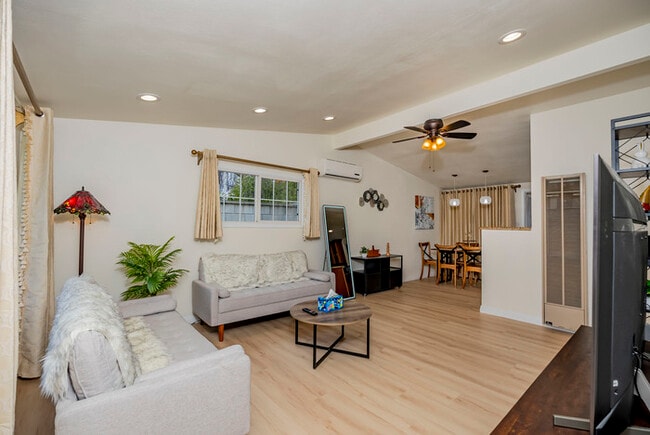 Building Photo - Furnished 3BR Glendora Home | Quiet Retreat + Parking