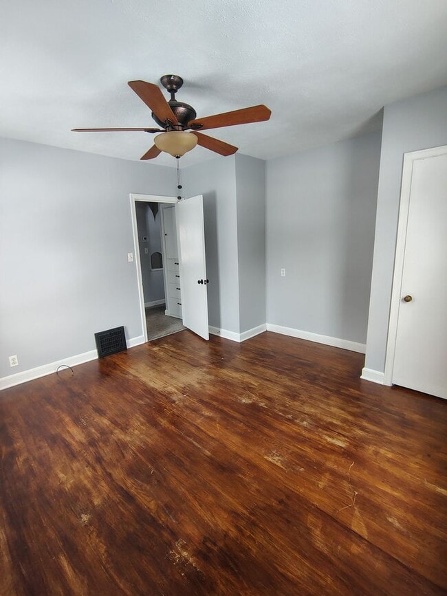 Building Photo - Cozy Two Bedroom - Coming Soon