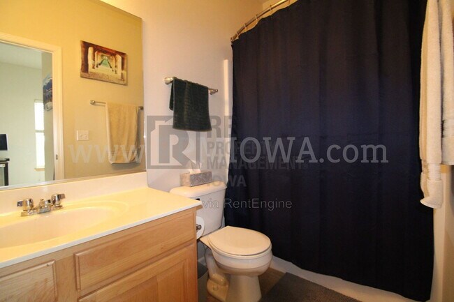 Building Photo - 1617 SW White Birch Cir