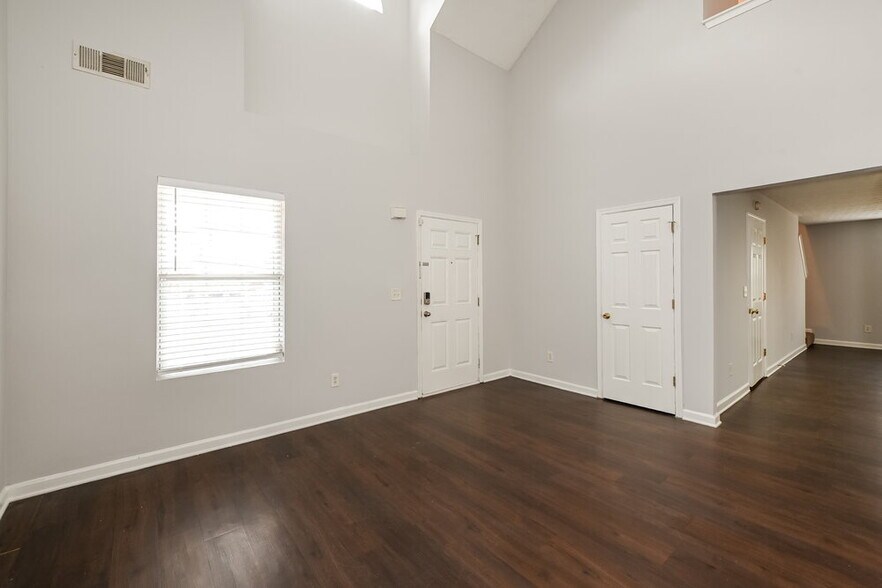 Building Photo - 1580 New Orleans Way