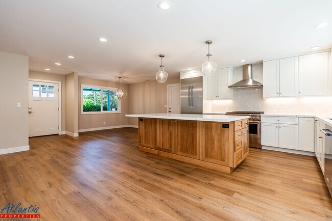Building Photo - Stunning Home | Completely Remodeled | Des...