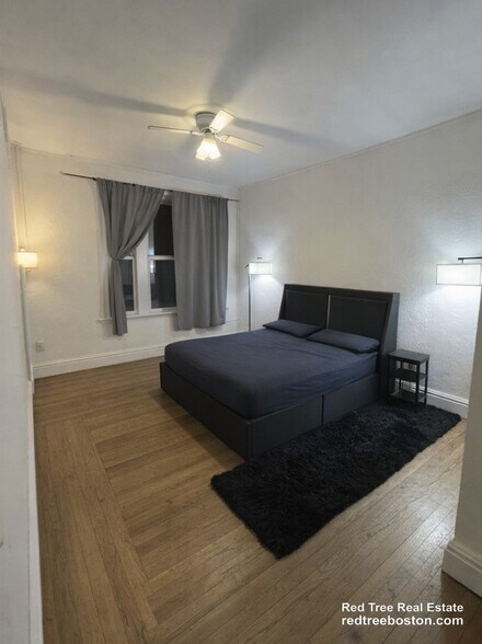 Building Photo - 11 Euston St