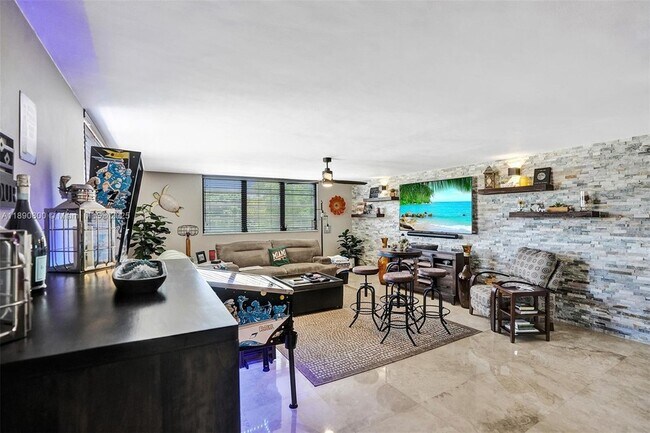 Building Photo - 1811 Jefferson St