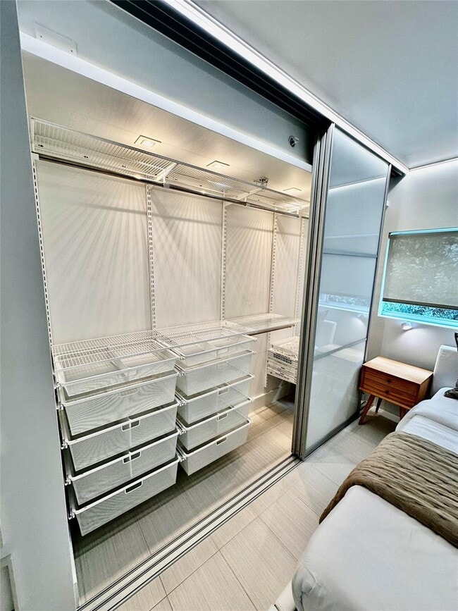 Building Photo - 630 85th St