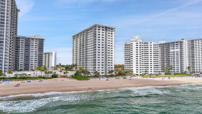 Building Photo - 3550 Galt Ocean Dr