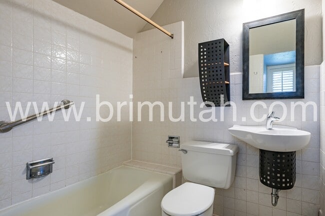 Building Photo - 1341 S 1500 E