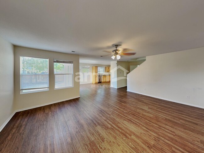 Building Photo - 861 Stagecoach Dr