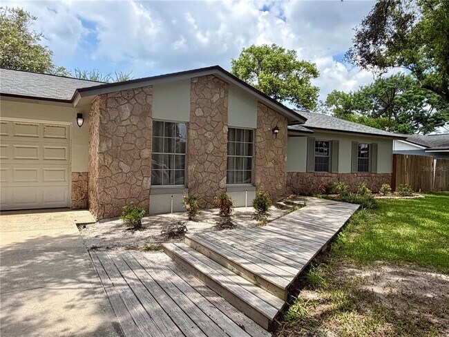 Building Photo - 1 King Arthur Ct