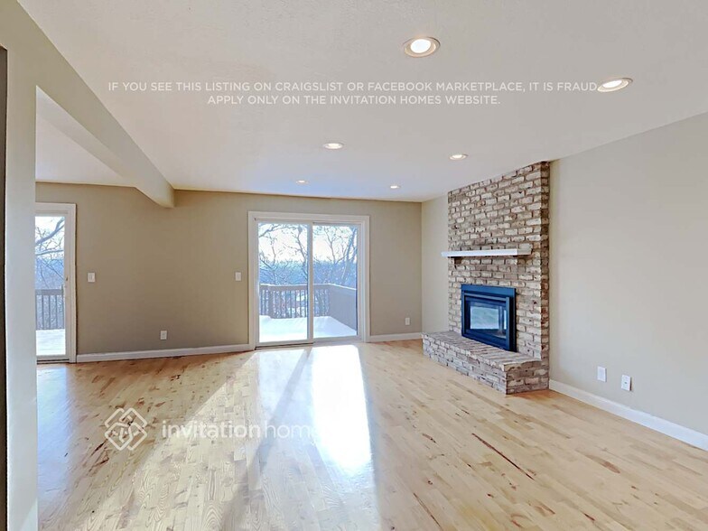 Building Photo - 1009 Hilloway Cir