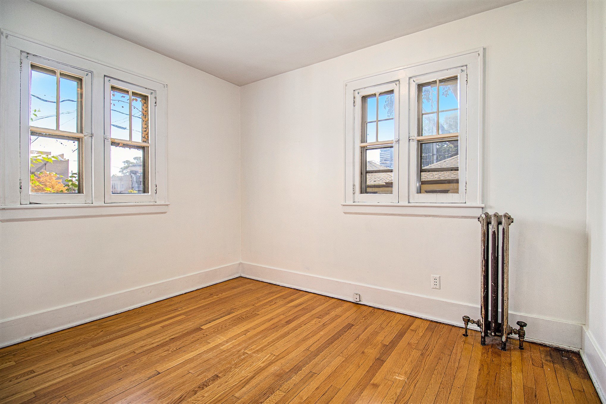 Building Photo - 318 W Marion St
