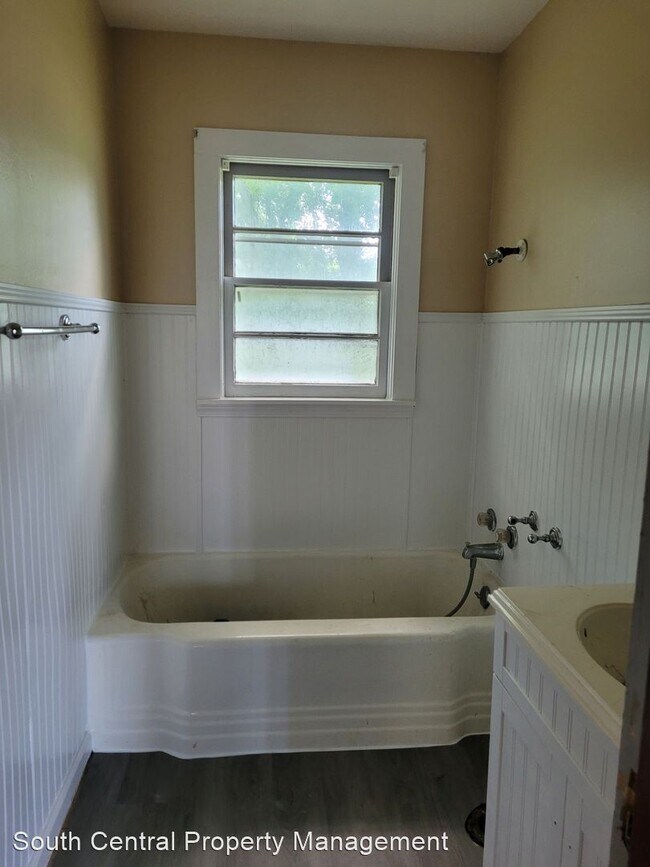 Building Photo - 2 br, 1 bath House - 2237 Smallhouse Road