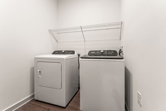 Building Photo - 14532 Star Water Rd