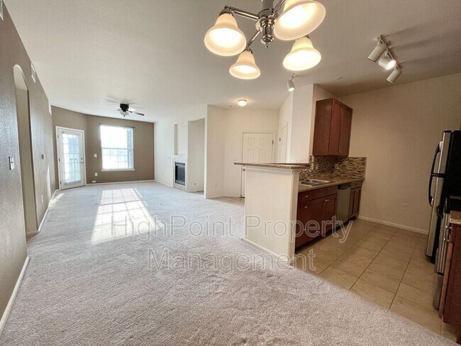 Building Photo - 3045 Blue Sky Cir