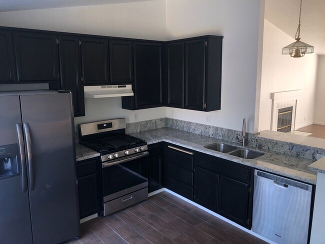 Building Photo - Ready to Move? Pet Friendly