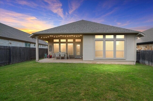 Building Photo - 217 Cherokee Rose Cir