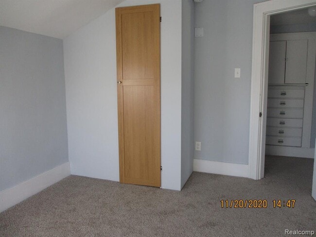 Building Photo - 160 Roehrig St