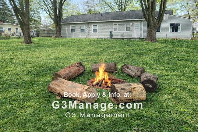 Building Photo - 6304 Stephen