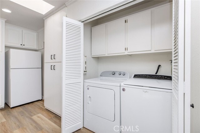 Building Photo - 16642 Los Alimos St