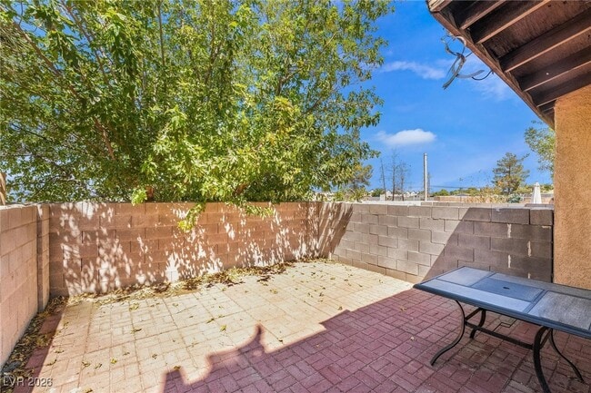 Building Photo - 4302 Lynnann