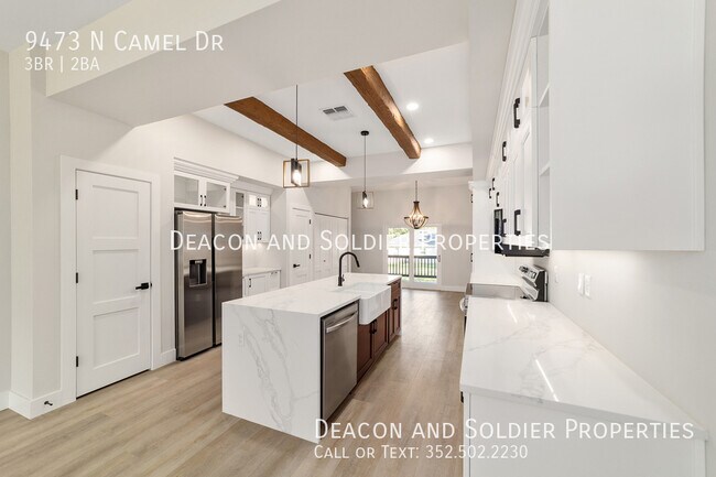 Building Photo - 9473 Camel Dr