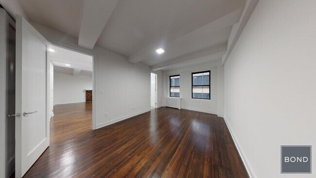Building Photo - 145 W 55th St