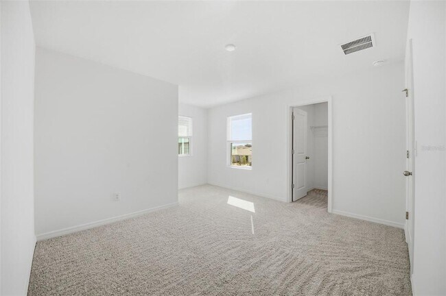 Building Photo - 37411 Roanoke River Wy