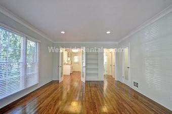 Building Photo - 1042-1048 17th St