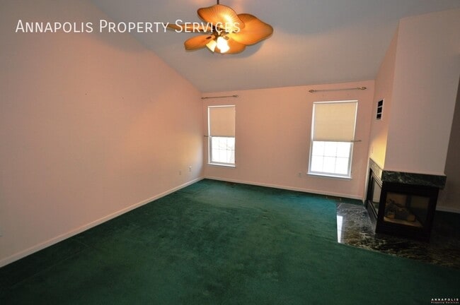 Building Photo - 7 Woodbent Dr
