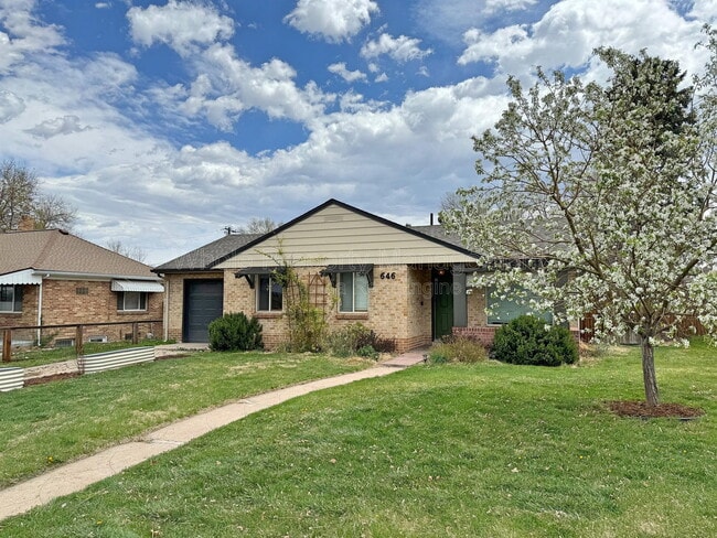 Building Photo - 646 S Canosa Ct