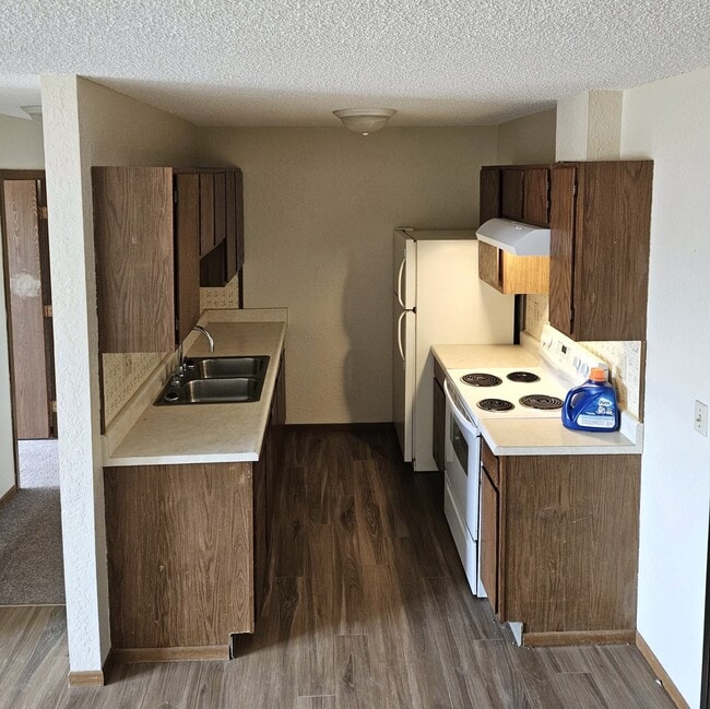 Building Photo - Carolina Village