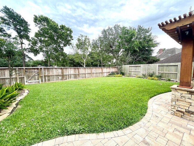 Building Photo - 23203 Fall Wind Ct