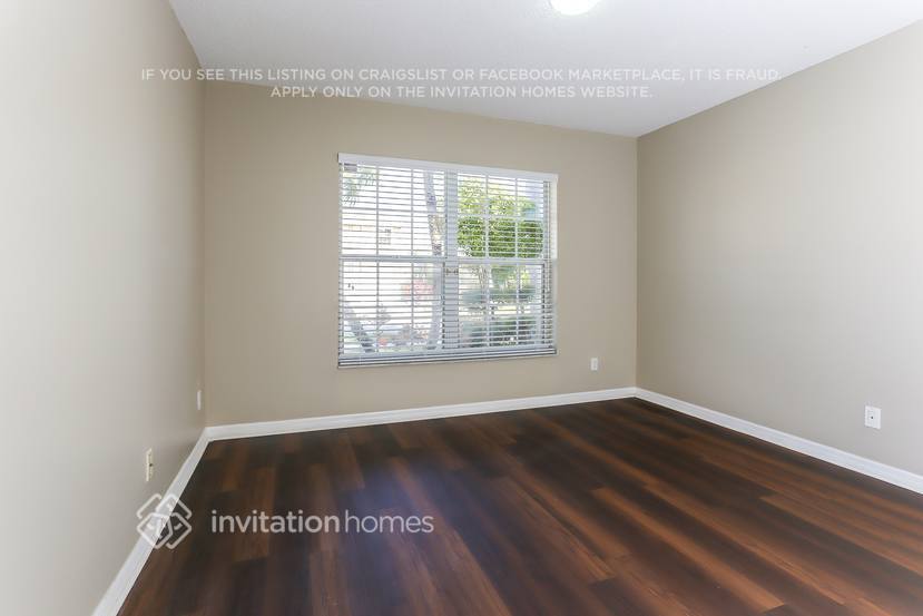 Building Photo - 7418 Michigan Isle Rd