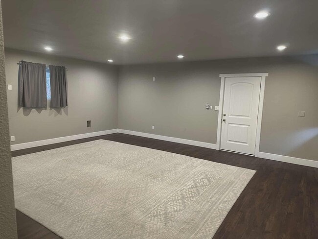 Building Photo - 29633 Meadow Ln