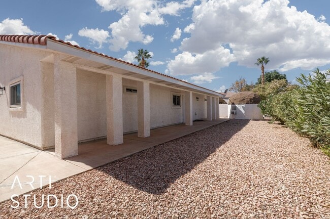 Building Photo - Beautiful 4-bedroom home!