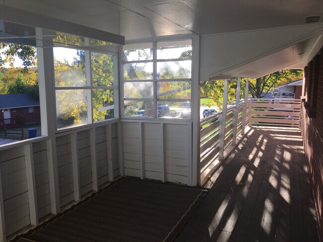 Building Photo - 10341