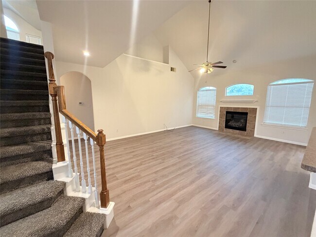 Building Photo - 17407 S Sienna Cove Ln