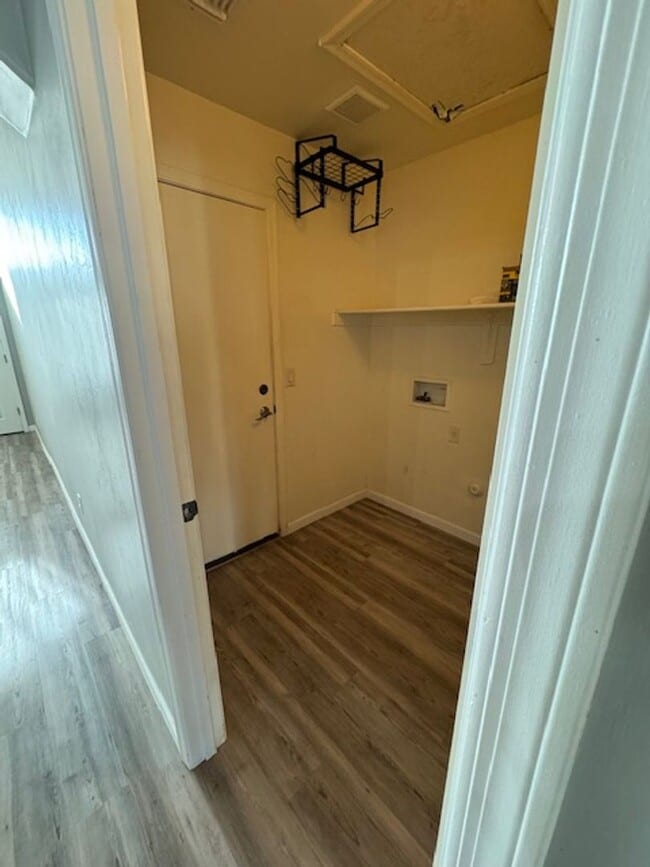 Building Photo - Vail- 3 bedroom/ 2 bathroom with 3 car garage