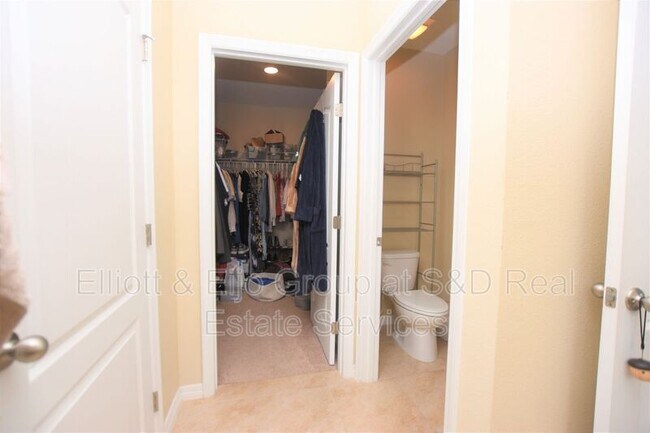 Building Photo - 3393 Tawny Grove Pl