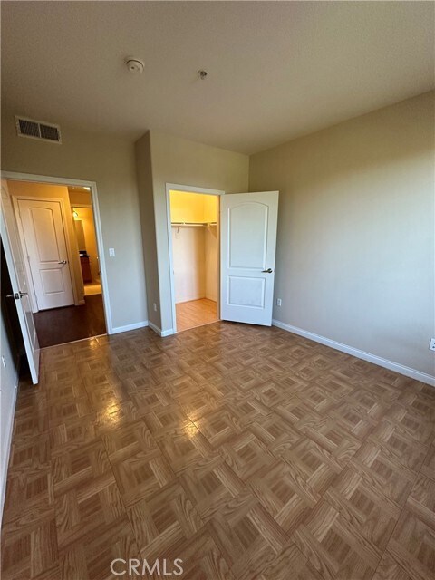 Building Photo - 360 W Ave 26