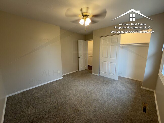 Building Photo - 1822 Springdale Ct