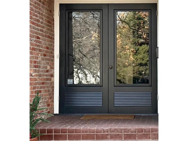 Building Photo - 6904 Gleason Rd