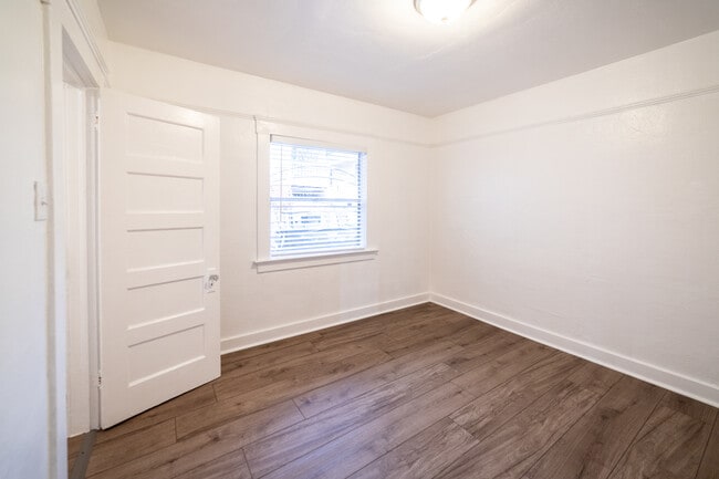 Building Photo - 1620 Kearney St