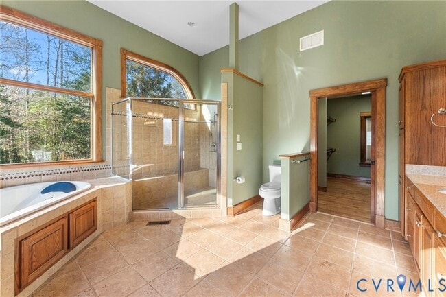 Building Photo - 3535 Meadow Rd